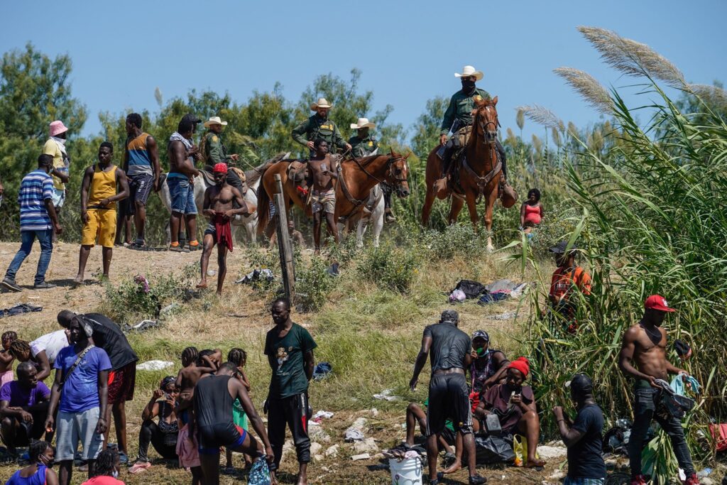 CASA BLANCA REACCIONA ANTE PERSECUCIóN DE MIGRANTES