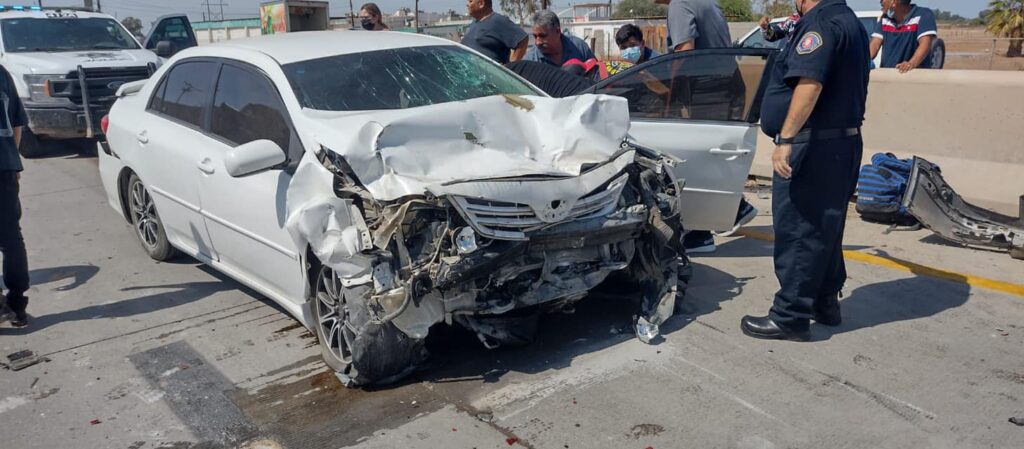 SUBEN VíCTIMAS MORTALES EN ACCIDENTE CARRETERO