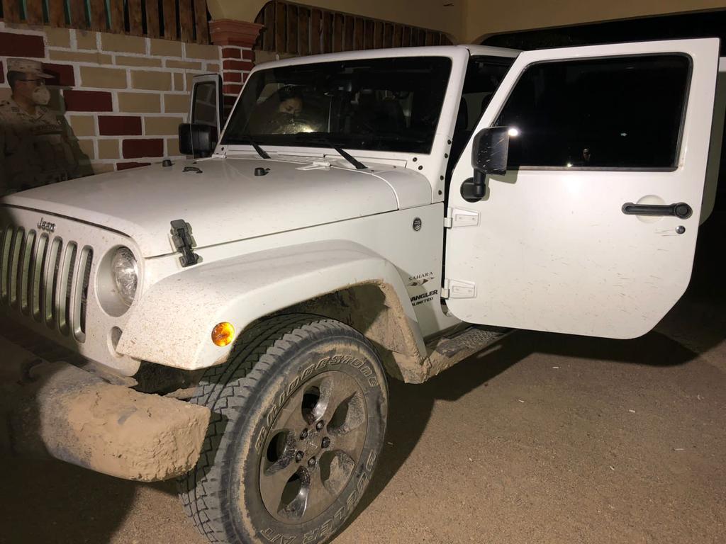 DECOMISAN EN CATEO DE VIVIENDA ARMAS, AUTOS Y TIGRE DE BENGALA