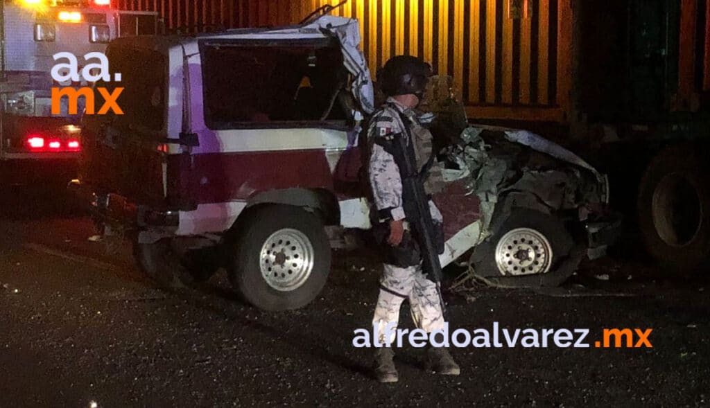 IBA EBRIO, CHOCA Y DECAPITA A MUJER