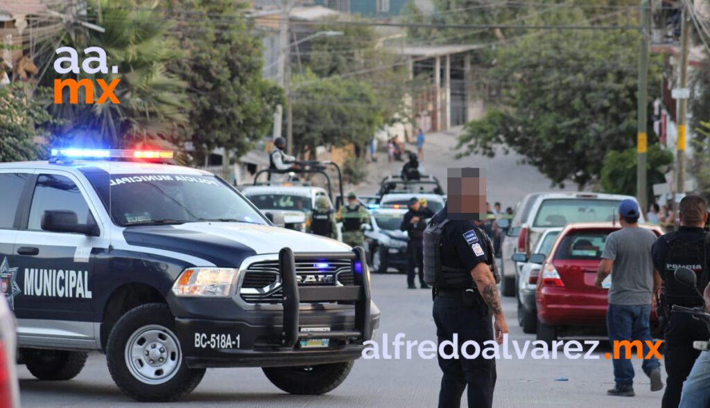 BALEAN A JOVEN Y MATAN A PAREJA BALEAN A JOVEN Y MATAN A PAREJA