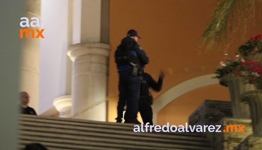 ATACAN A BALAZOS A PAREJA EN PLAZA COMERCIAL