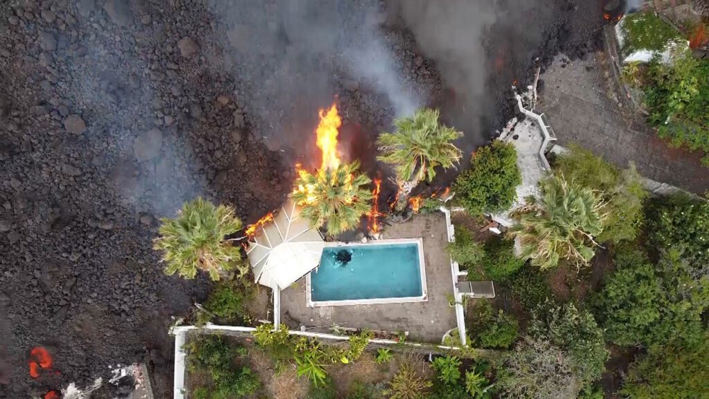 FOTOS: LAVA DEL VOLCáN LA PALMA SIGUE DESTRUYENDO FOTOS: LAVA DEL VOLCáN LA PALMA SIGUE DESTRUYENDO