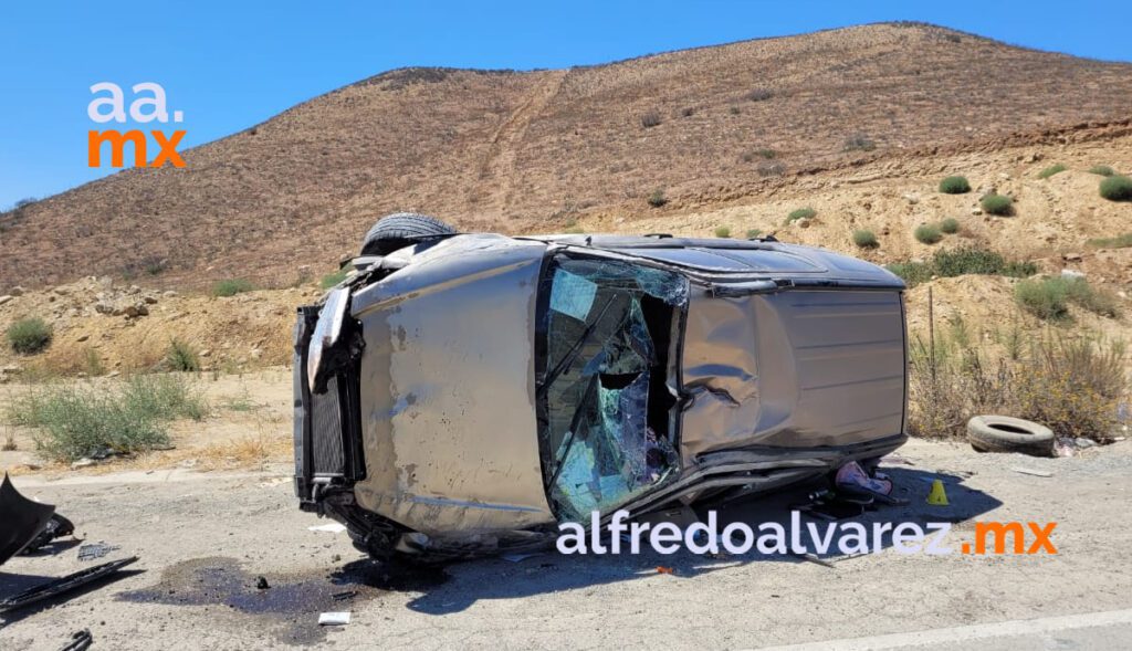 FALLECE AUTOMOVILISTA EN VOLCADURA