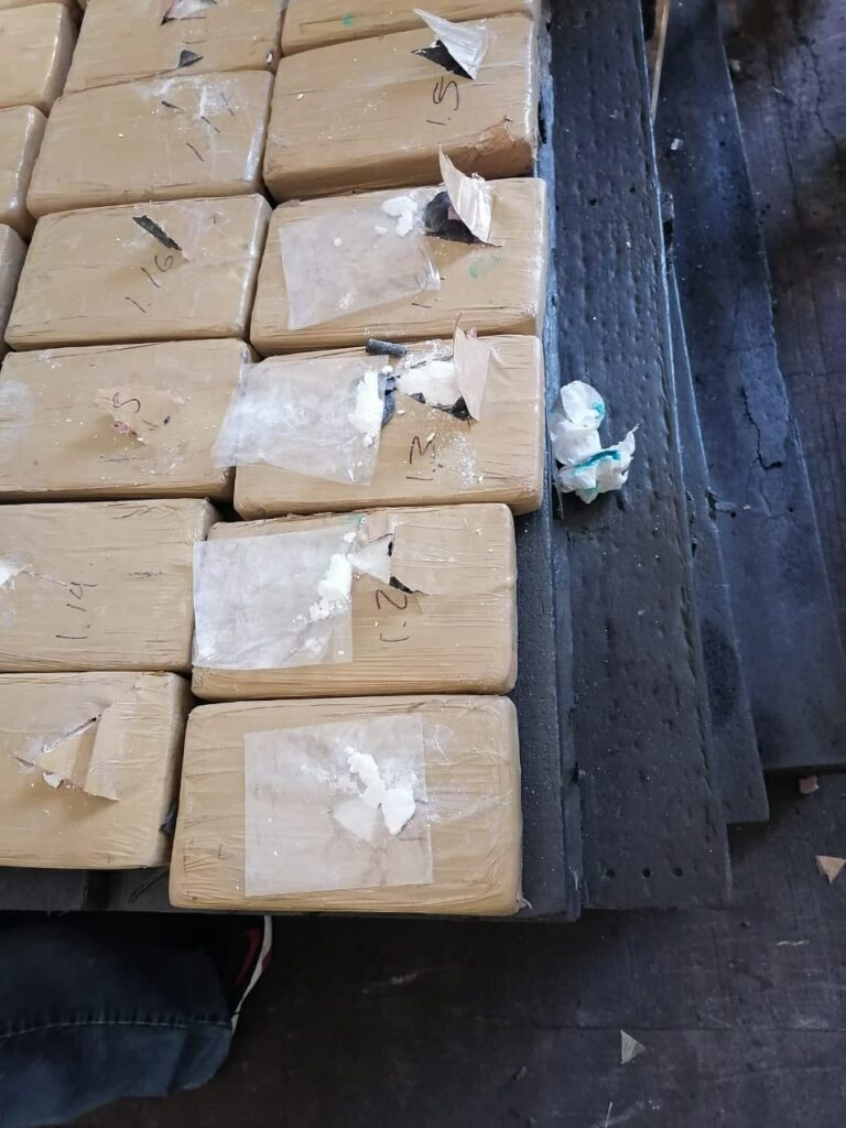 DECOMISAN KILOS DE COCAíNA EN CONTENEDOR