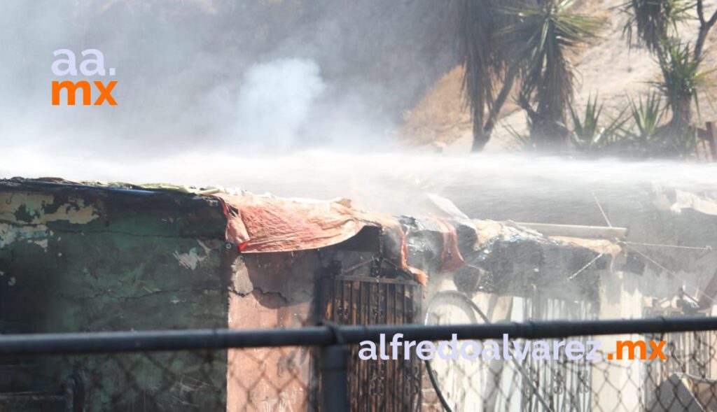 INCENDIO DEJA SIN VIVIENDA A FAMILIA