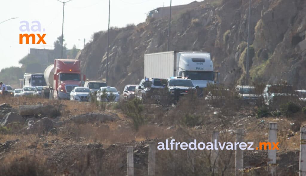 SUJETOS ARMADOS ATACAN A POLICíAS
