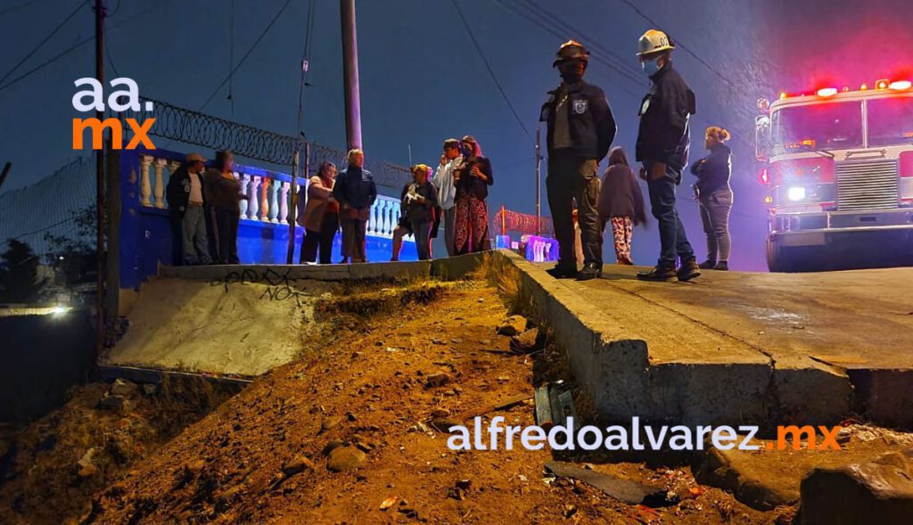 AUTO SALE DISPARADO Y CAE SOBRE UNA VIVIENDA