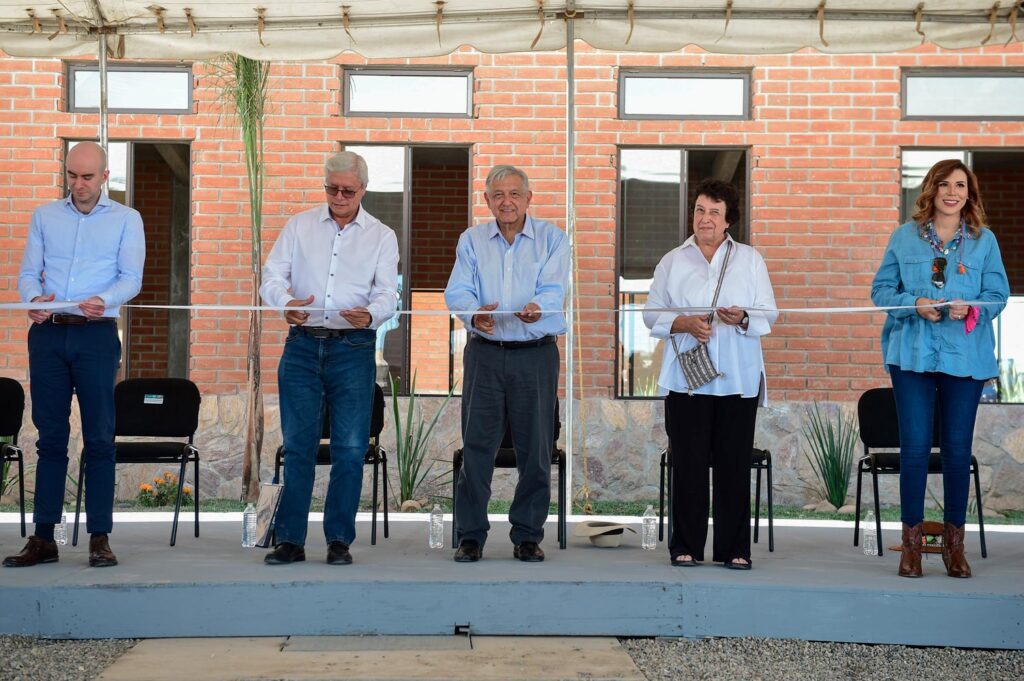 AMLO INAUGURA UNIVERSIDAD 'BENITO JUáREZ GARCíA' EN SAN QUINTíN