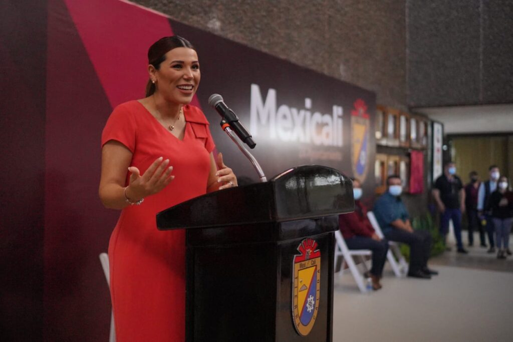 MARINA DEL PILAR AGRADECE HOMENAJE DEL XXIV AYUNTAMIENTO DE MEXICALI
