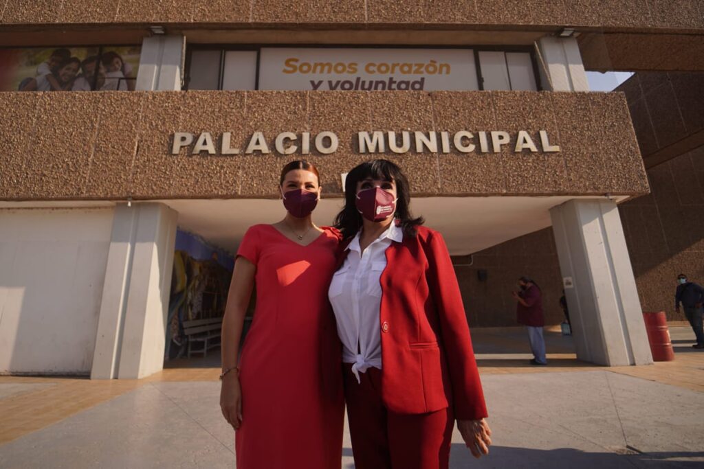 MARINA DEL PILAR AGRADECE HOMENAJE DEL XXIV AYUNTAMIENTO DE MEXICALI