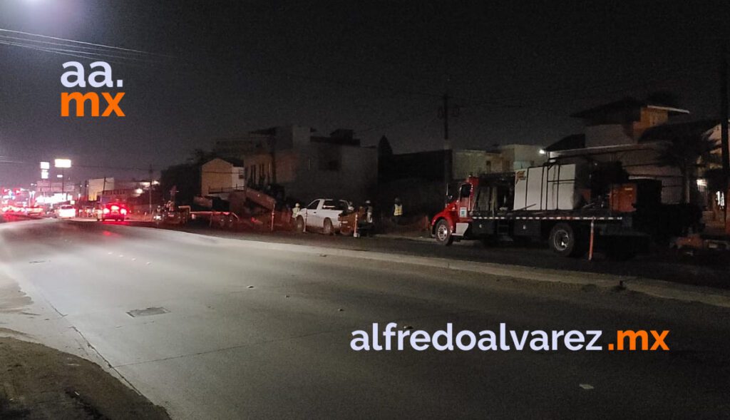 SE MANIFIESTAN POR CONSTRUCCIóN DE DUCTO DE GAS EN ZONA ESCOLAR