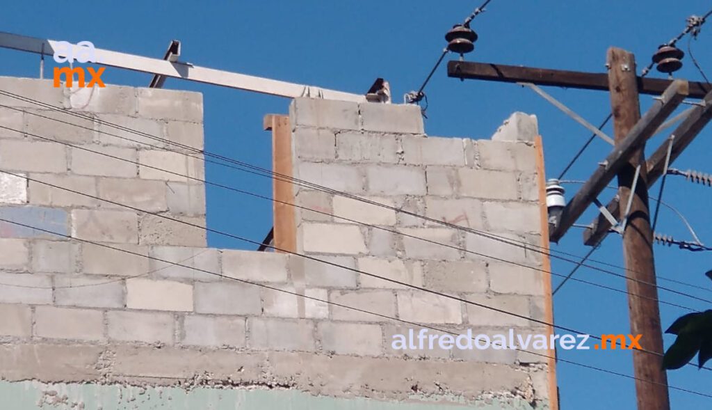SOLDADOR SE ELECTROCUTA EN VIVIENDA