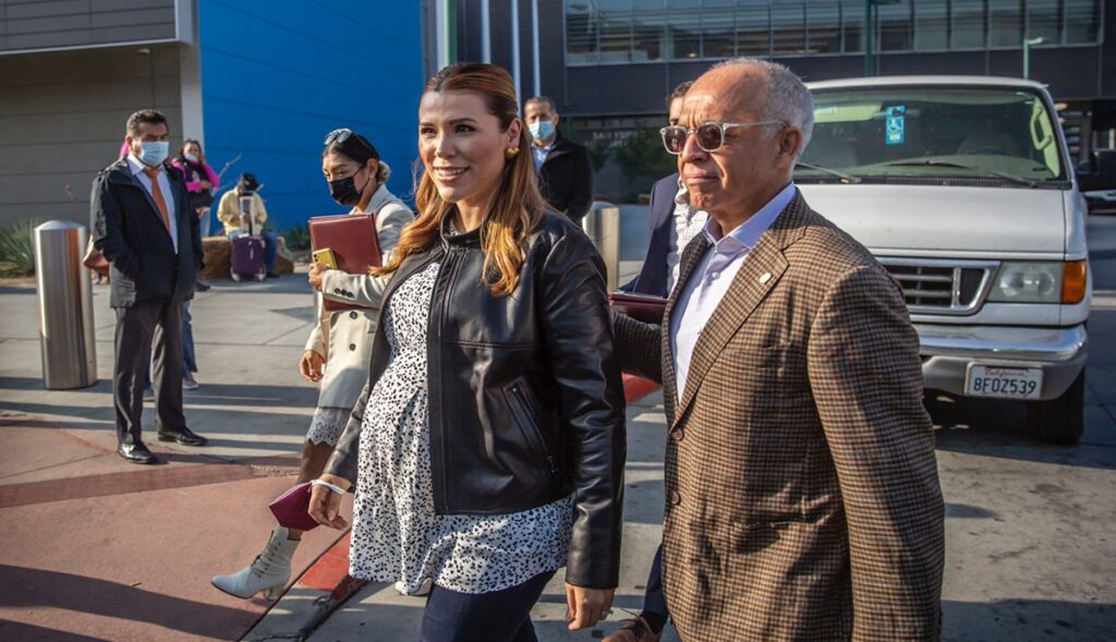 CELEBRA MARINA DE PILAR APERTURA DE LA FRONTERA A CRUCES NO ESENCIALES