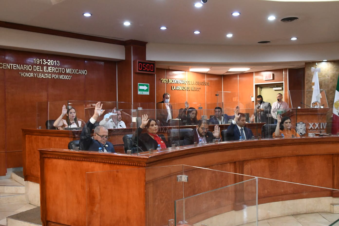 APRUEBAN INICIATIVA DE REFORMA DE ROMáN COTA; FAVORECE A MADRES SOLTERAS