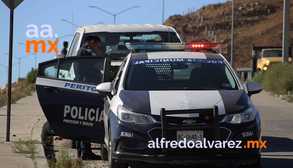 JOVEN AUTOMOVILISTA MUERE AL SALIR PROYECTADO TRAS CHOQUE
