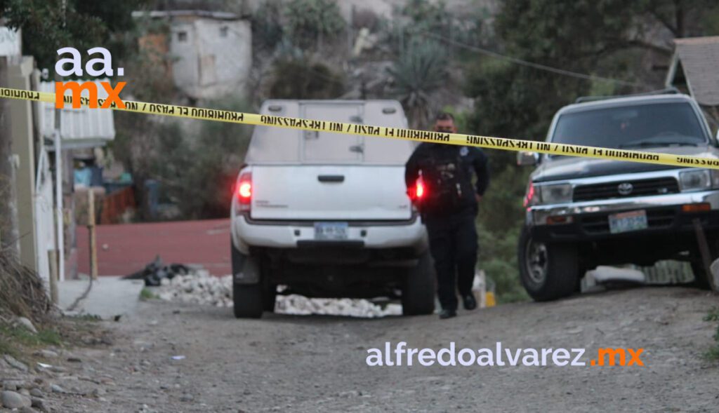 MATAN A JOVEN FRENTE A SU FAMILIA