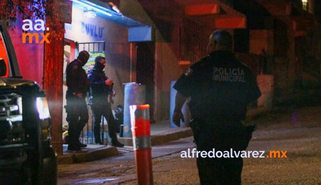 MATAN A ADOLESCENTE A TIROS EN ABARROTES