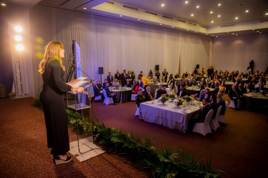 MARINA DEL PILAR COMIENZA RECONCILIACIóN CON EMPRESARIADO DE BC