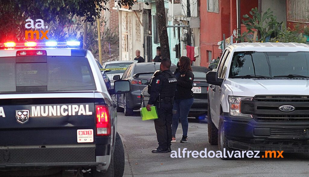 ASESINAN A HOMBRE EN VIVIENDA Y LA INCENDIAN