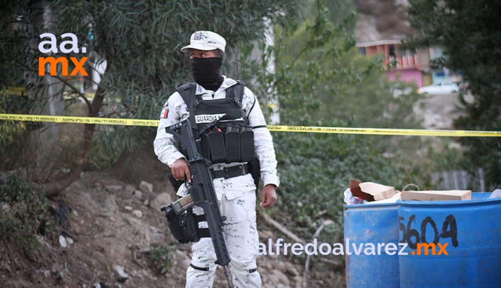 MATAN A JOVEN FRENTE A SU FAMILIA