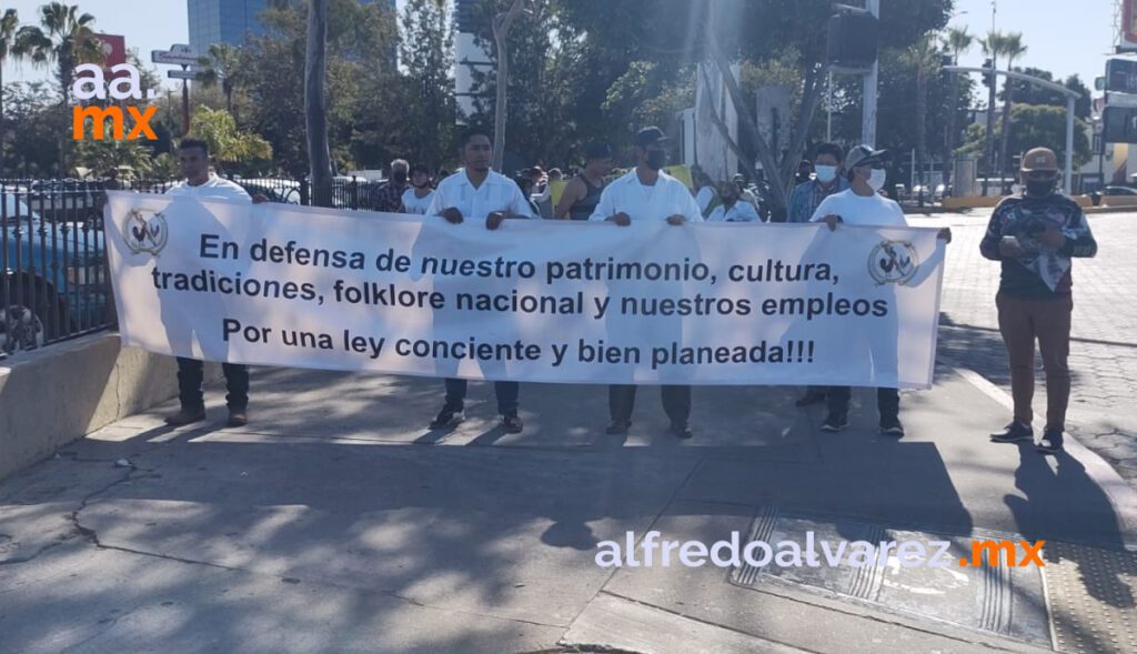 CAZADORES DE ANIMALES PROTESTAN POR LEY QUE IMPEDIRá MATAR POR DIVERSIóN