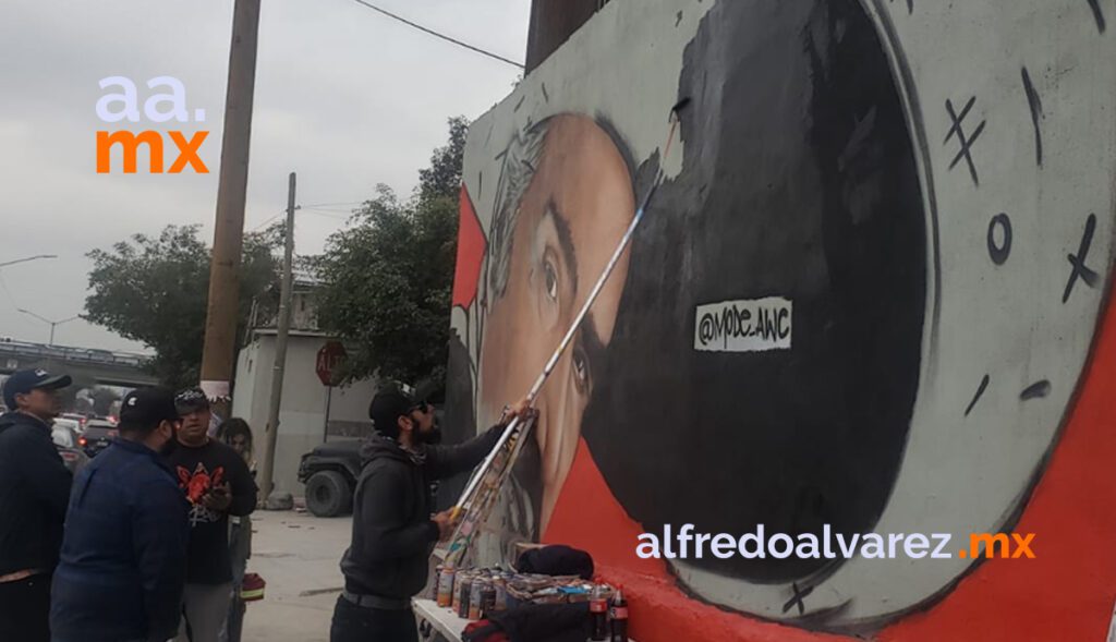 PINTAN MURAL DE VICENTE FERNáNDEZ EN TIJUANA