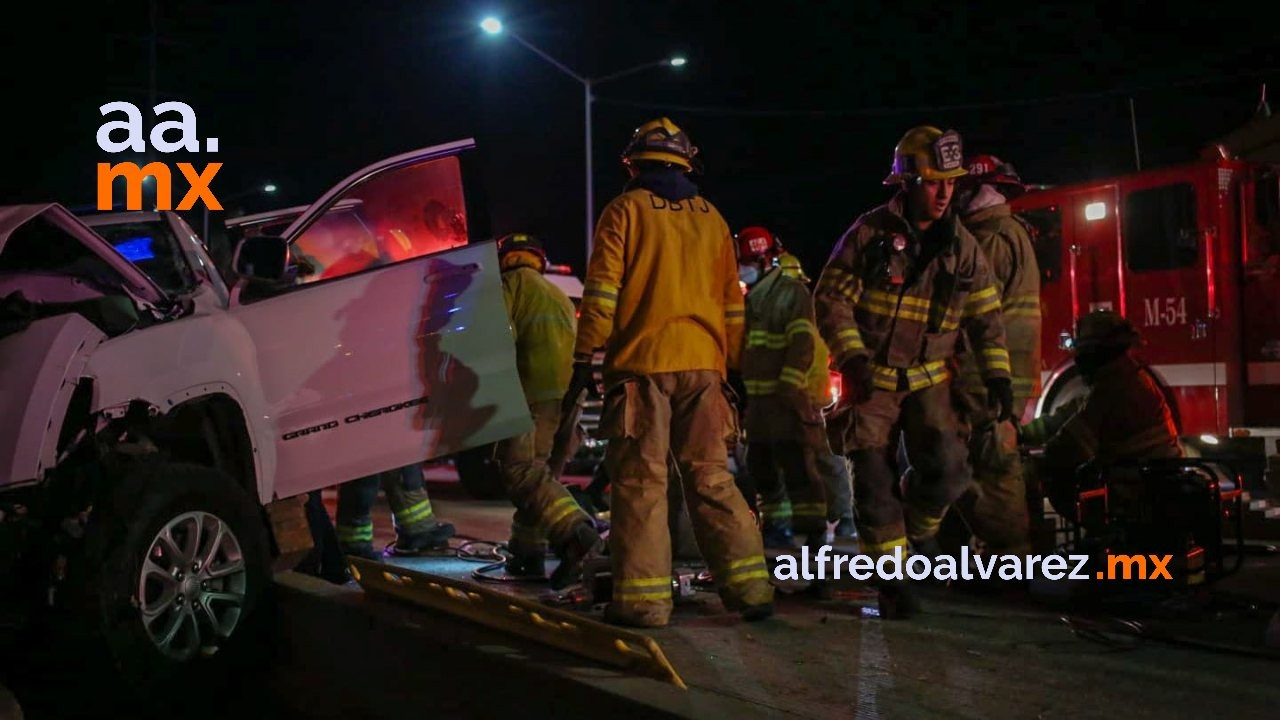 MUJER CHOCA Y MUERE SU ESPOSO; HIJOS RESULTAN HERIDOS