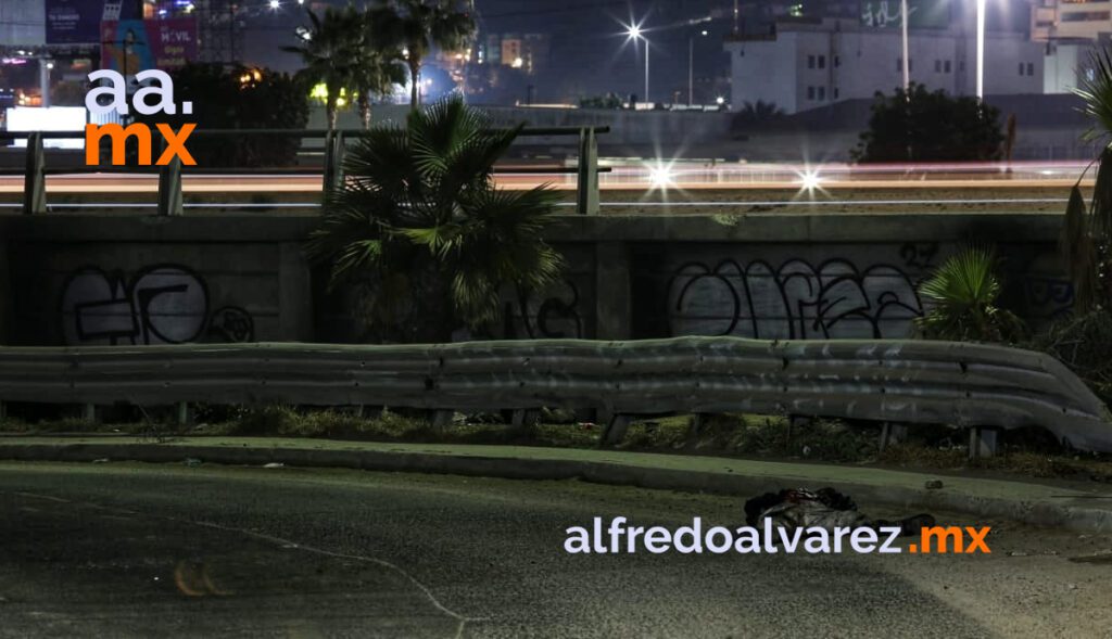MATAN A CUATRO HOMBRES, A UNO CON FUSIL DE ASALTO