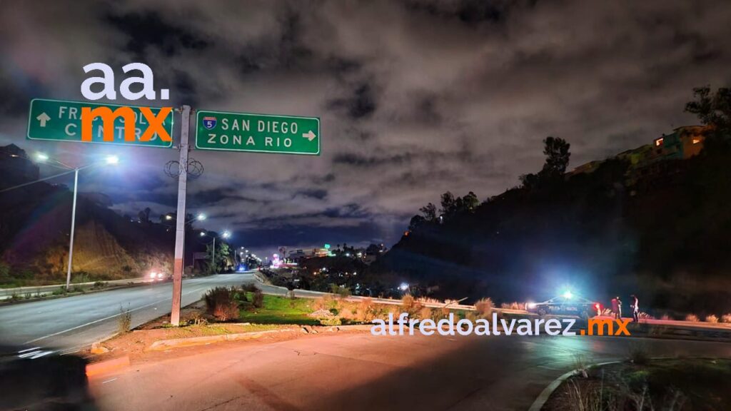 JOVEN CONDUCíA A EXCESO DE VELOCIDAD Y SE DESBARRANCA