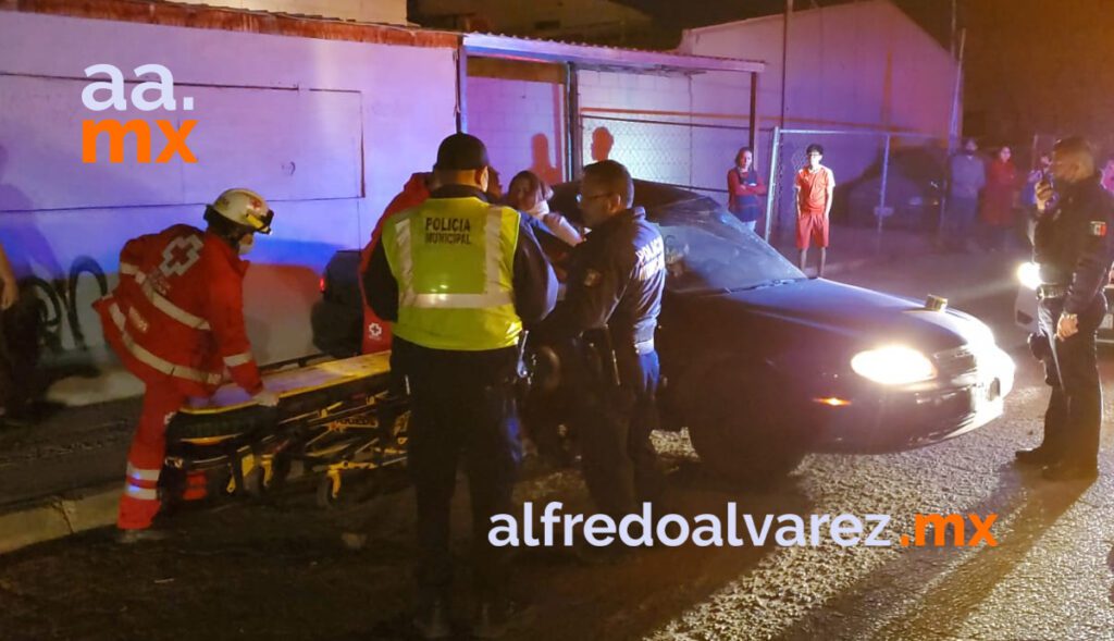 MUERE ABUELITA TRAS CHOQUE; AUTOMOVILISTA REBASA SU UNIDAD