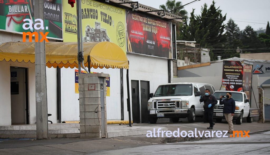 ACRIBILLAN A DOS PERSONAS FRENTE A UN CENTRO DE ESPECTáCULOS