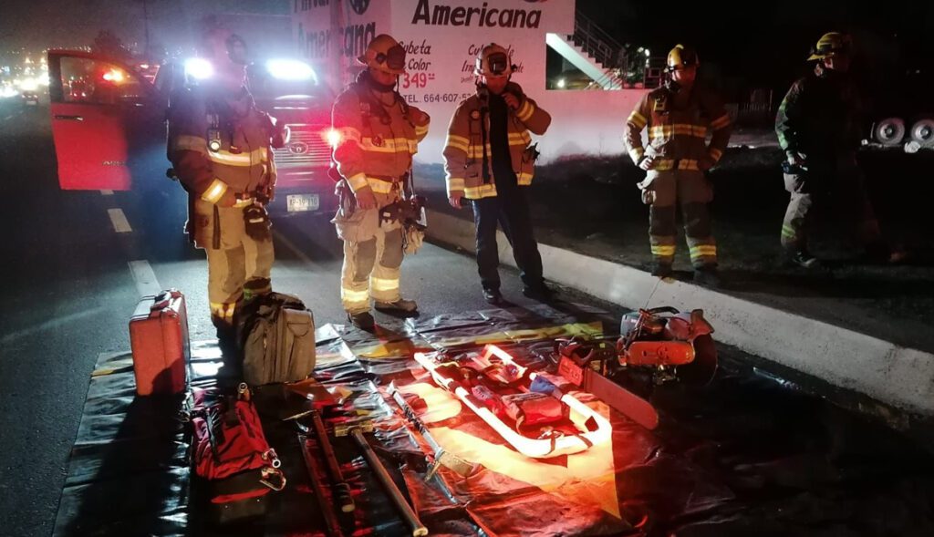 FUERTE INCENDIO CONSUME LLANTERA
