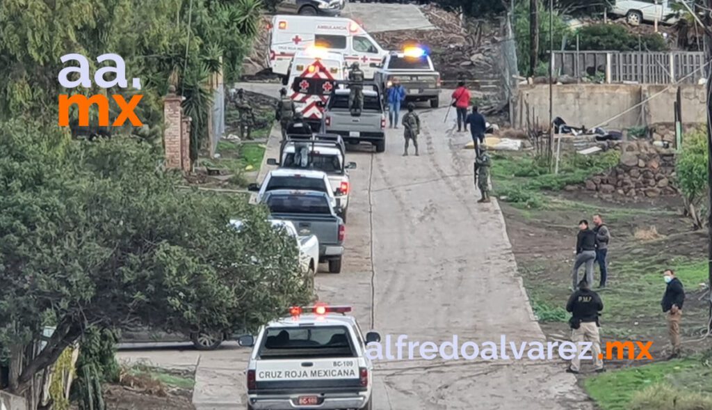 ATACAN A TIROS A POLICíAS MUNICIPALES; MUEREN AGRESORES ATACAN A TIROS A POLICíAS MUNICIPALES; MUEREN AGRESORES