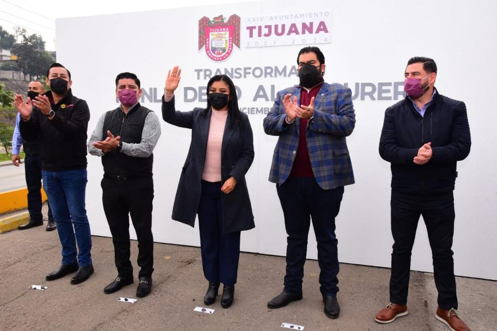 AYUNTAMIENTO INTEGRA A CENTRO COMERCIAL CON 'PONLE DEDO AL BASURERO'