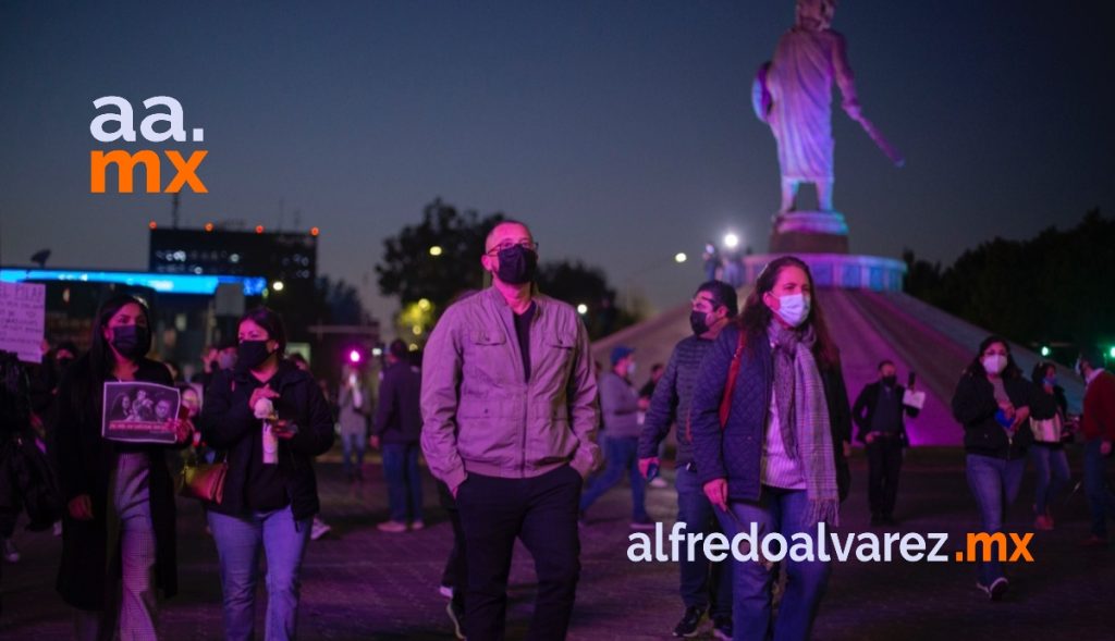 PERIODISTAS Y SOCIEDAD CIVIL SE MANIFESTAN EN FGR POR ASESINATO DE COLEGAS