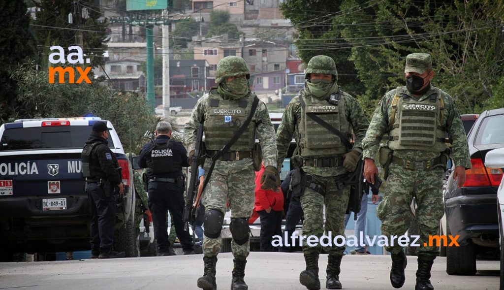 ATACAN A BALAZOS A JóVENES AL INSTALAR CáMARAS DE SEGURIDAD; UNO MUERE