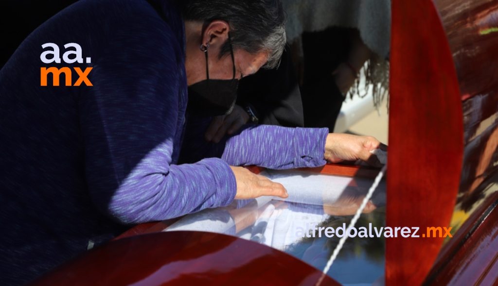 DAN EL úLTIMO ADIóS A LOURDES MALDONADO