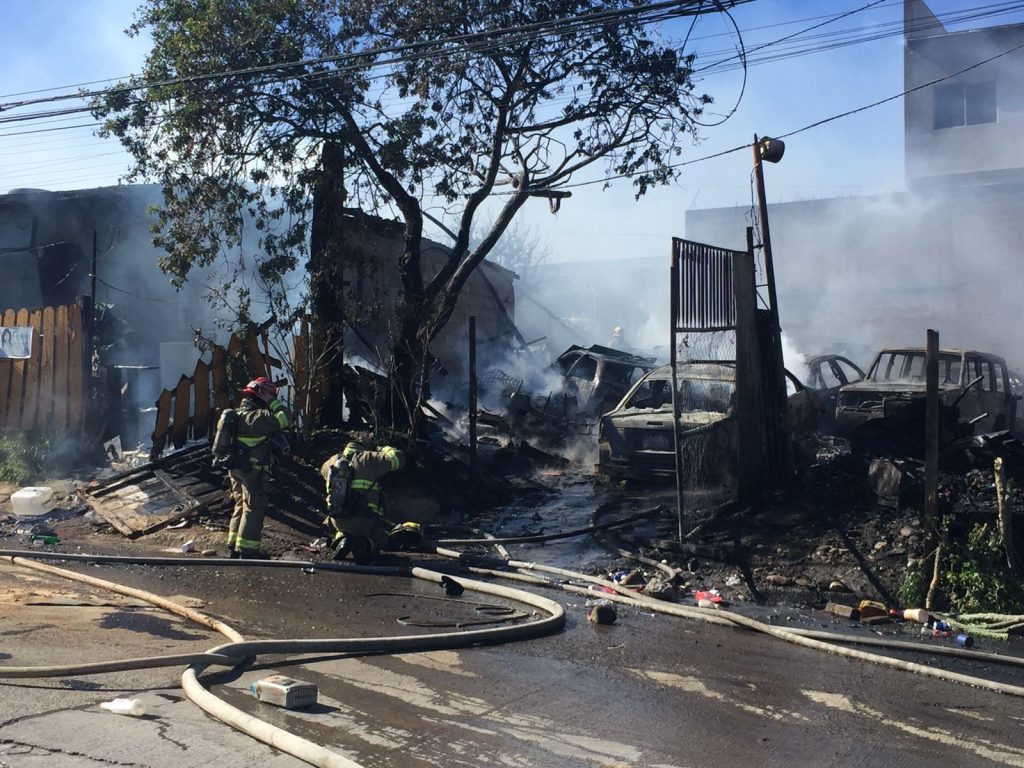 SE INCENDIA TALLER MECáNICO
