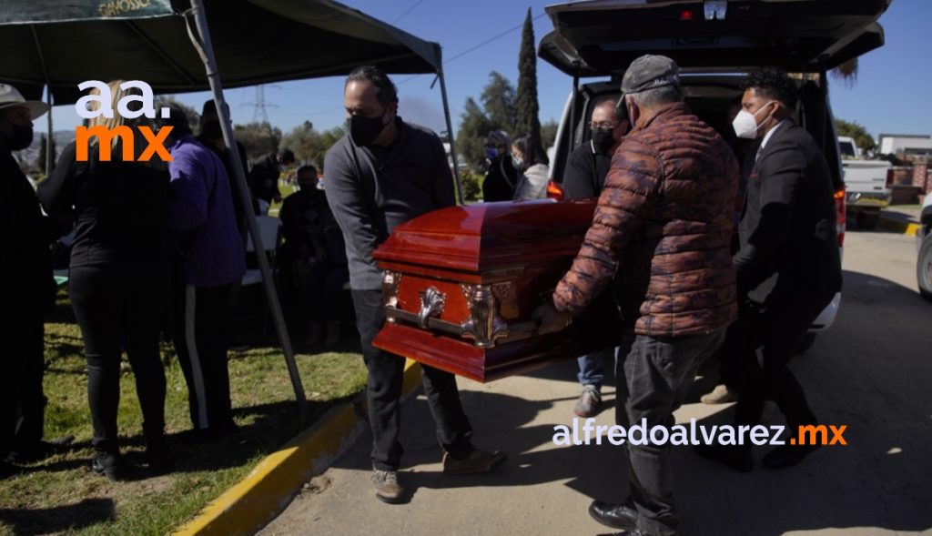 DAN EL úLTIMO ADIóS A LOURDES MALDONADO