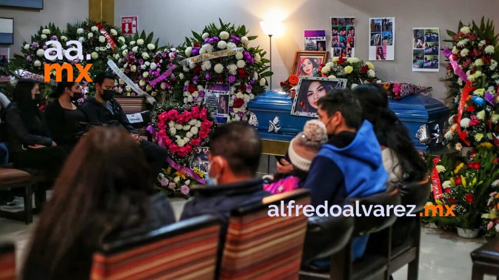 FAMILIA DESPIDE A LUCERO RANGEL