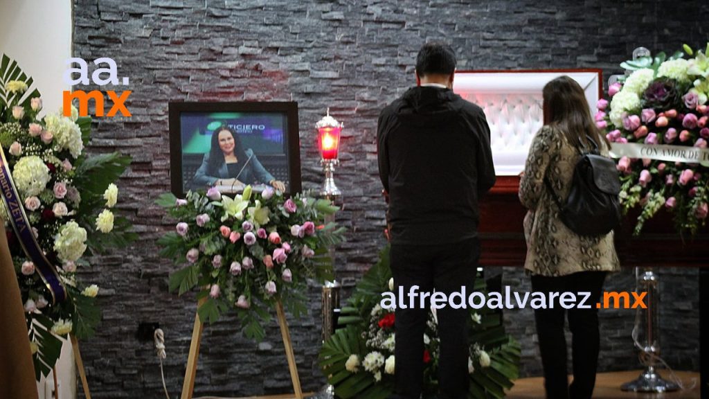 DAN EL úLTIMO ADIóS A LOURDES MALDONADO