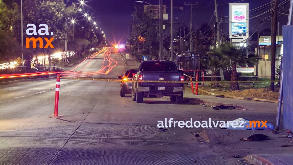 MUJER MUERE ATROPELLADA EN UNA BANQUETA