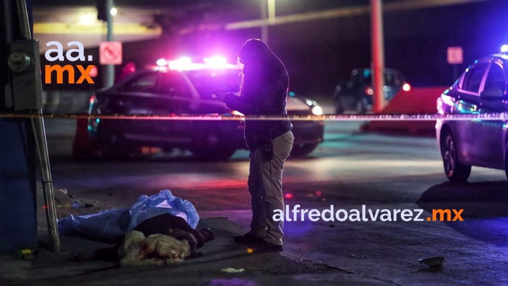 MUJER MUERE ATROPELLADA EN UNA BANQUETA