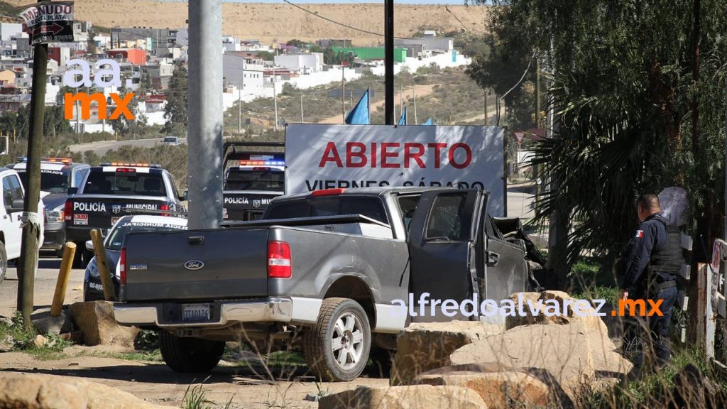 ROBO DE AUTO EN ROSARITO DESATA PERSECUCIóN QUE CULMINA EN TIJUANA