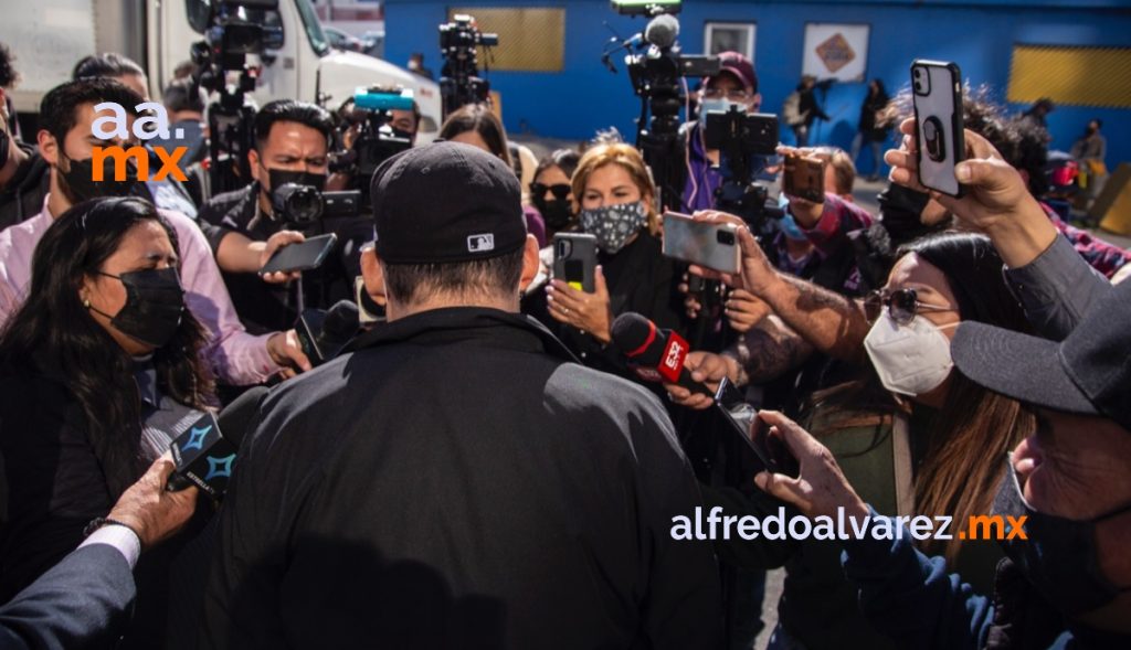 PERIODISTAS DE TIJUANA SE MANIFIESTAN EN LA SSPCM POR ASESINATO DE COLEGAS