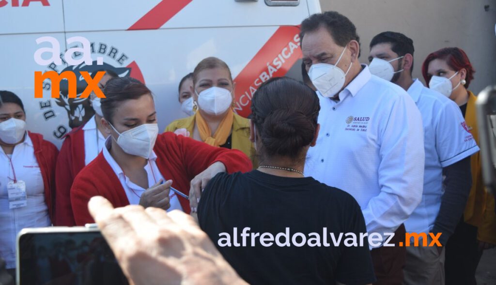 VACUNAN CONTRA COVID-19 A INTERNOS Y PERSONAL EN CERESOS VACUNAN CONTRA COVID-19 A INTERNOS Y PERSONAL EN CERESOS