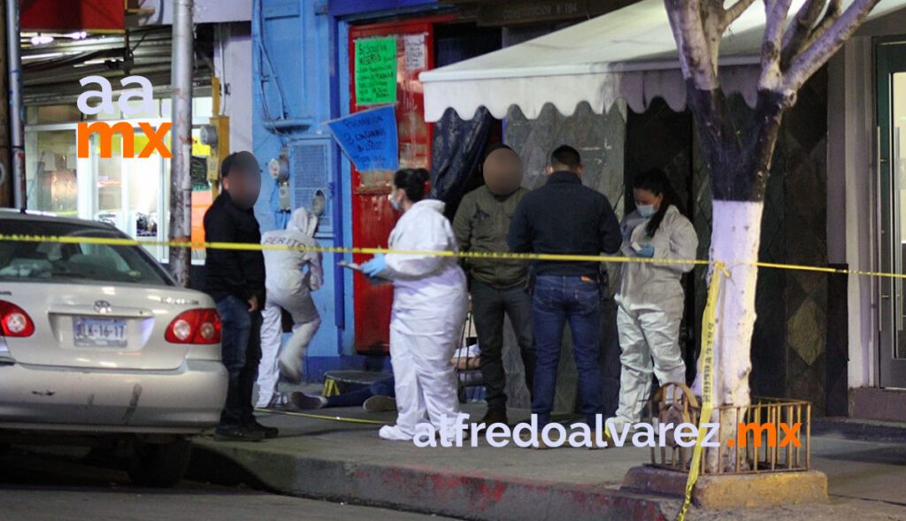  MATAN A BALAZOS A MESERO FRENTE A BAR