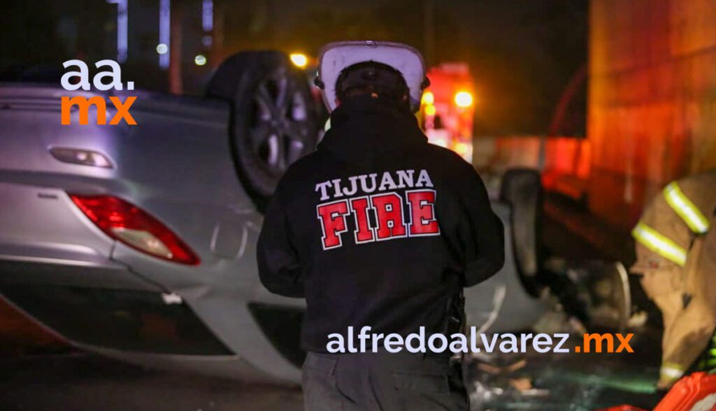 VUELCAN TAXI Y AUTO; UN CONDUCTOR RESULTA HERIDO