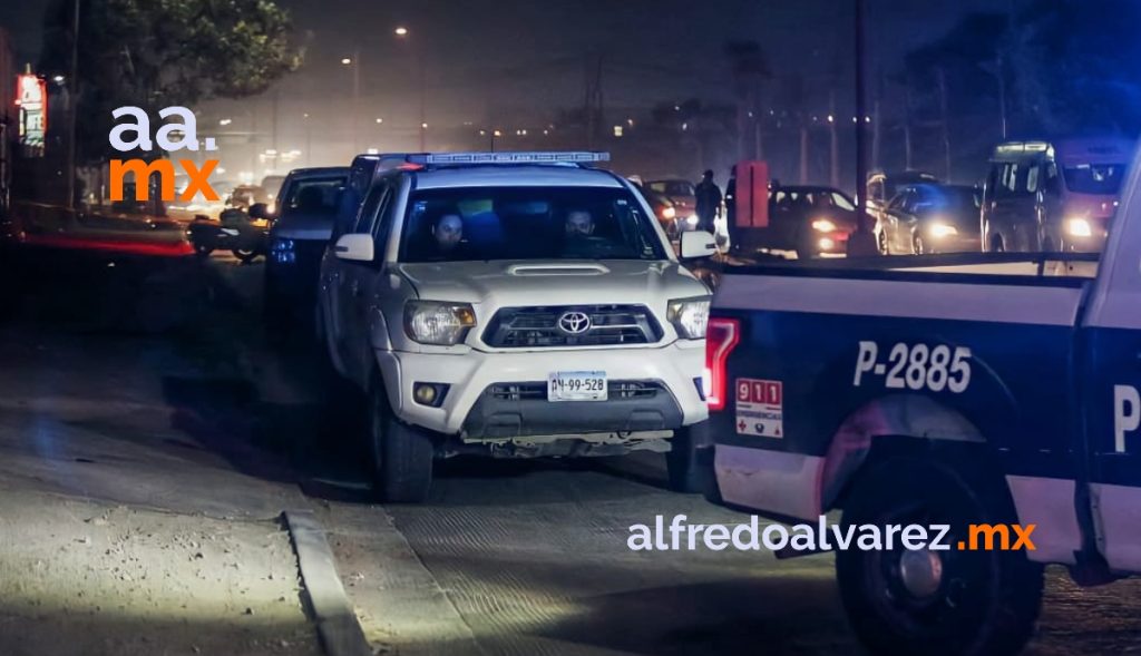 MATAN A BALAZOS A AUTOMOVILISTA; ACOMPAñANTE RESULTA ILESA